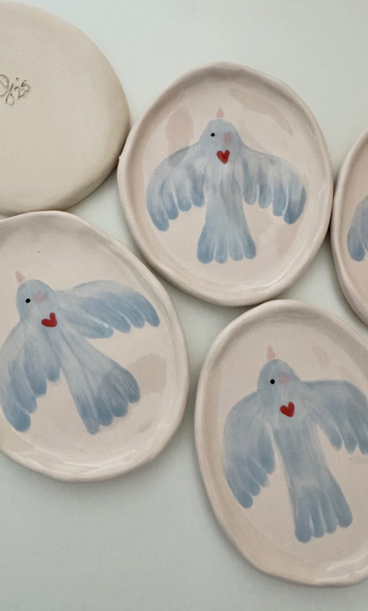 PRE ORDER Keramieken wandbord met vogel - Eef Lillemor