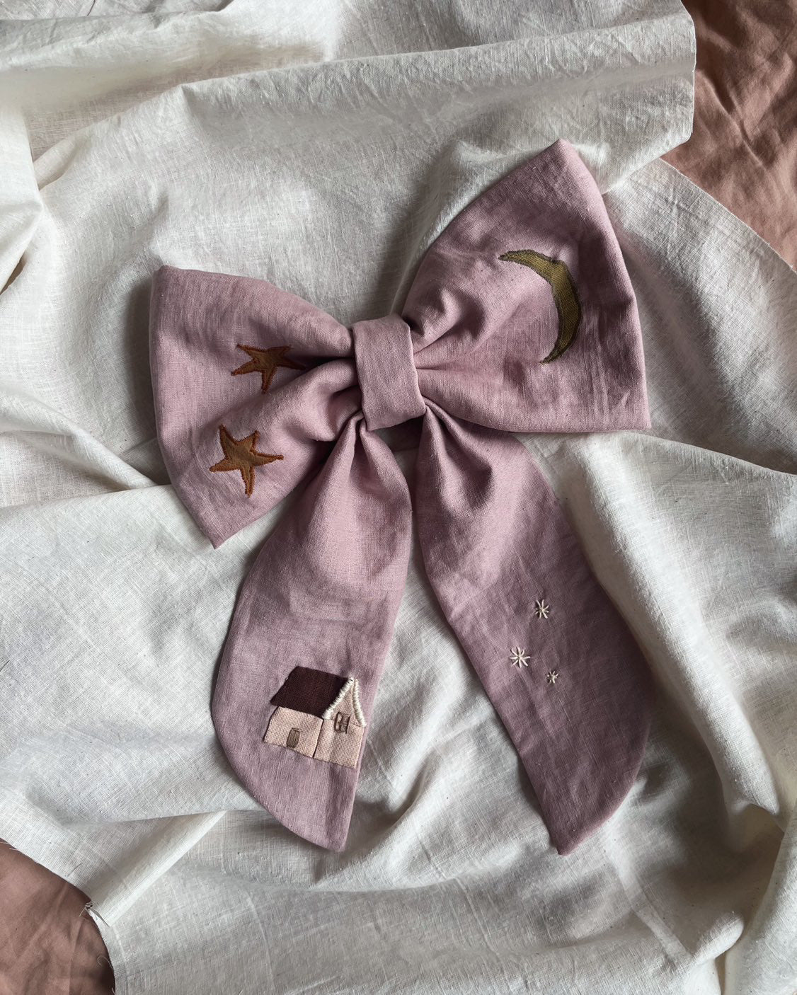 Linnen " het Kleijne droomhuis" strik