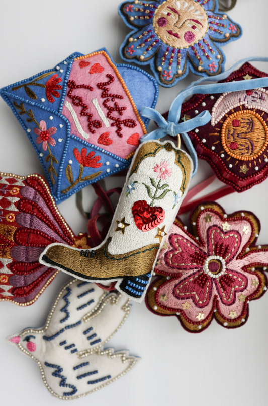 All The Luck In The World – Stoffen Cowboy Boot Ornament