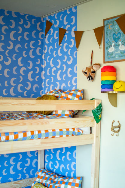 Behangstaal Meet Me at the Wall - Moon Calm - Aniek Bartels